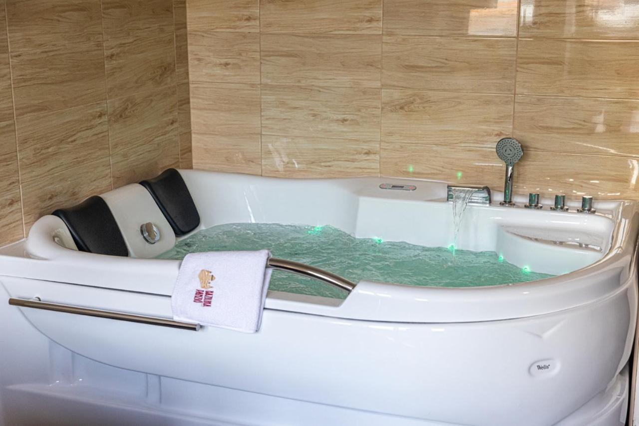 Bazilika Alatt Panzio 4* Esztergom