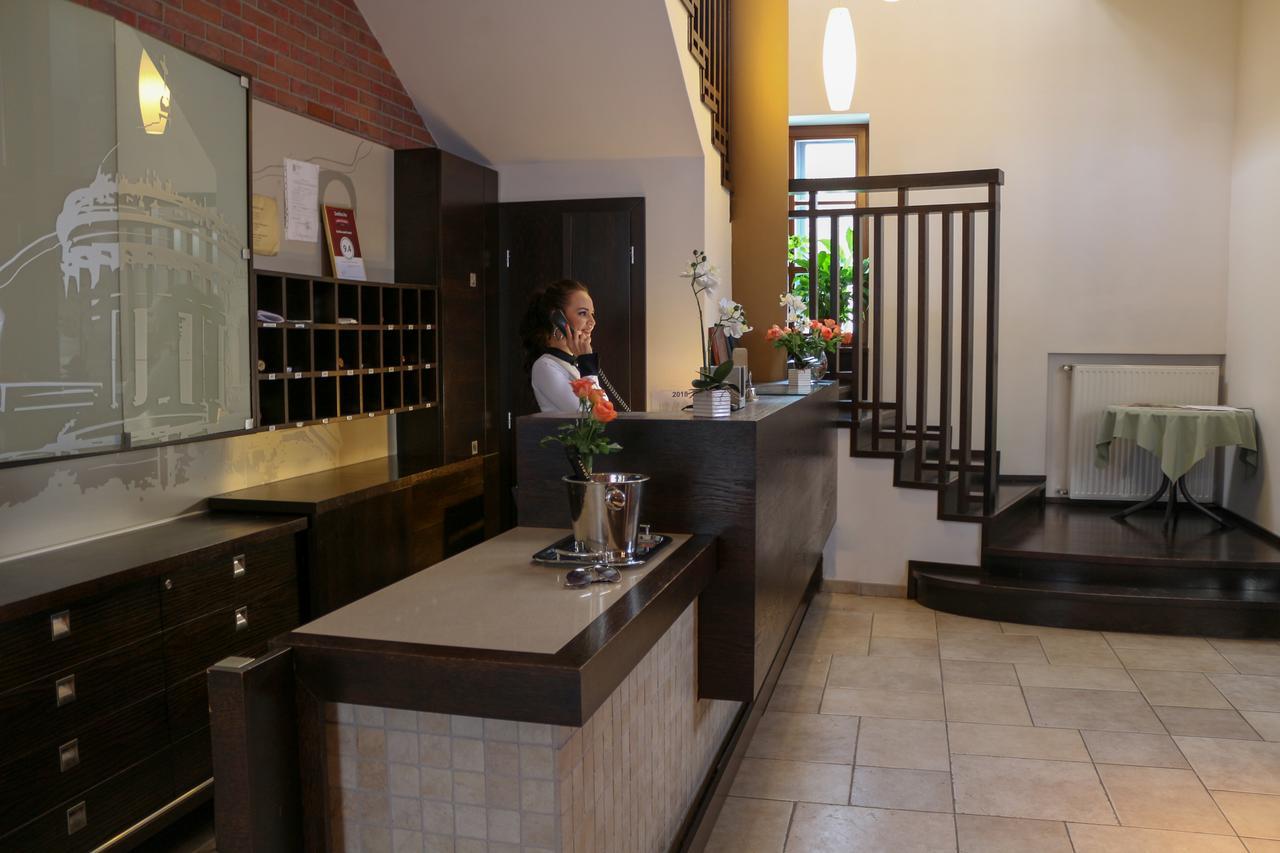 Frühstückspension Bazilika Alatt Panzio 4*