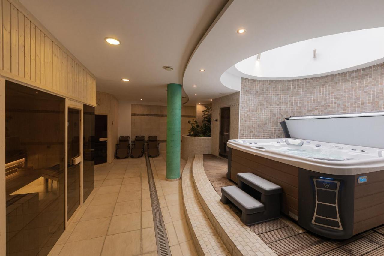 Frühstückspension Bazilika Alatt Panzio 4*